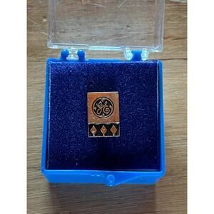 Vintage GE general electric gold tone pin/tie tac.